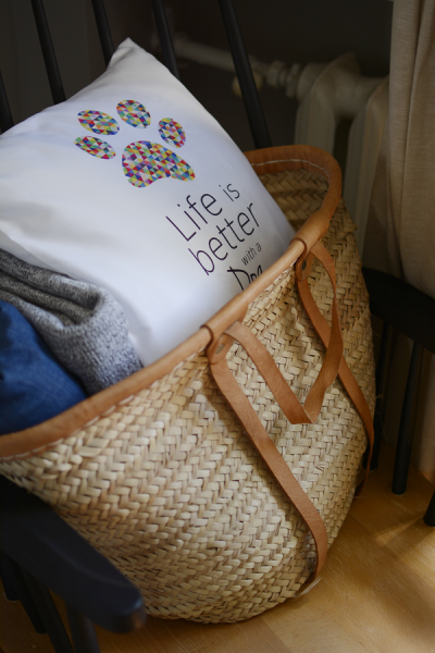 poduszka-z-psia-lapka